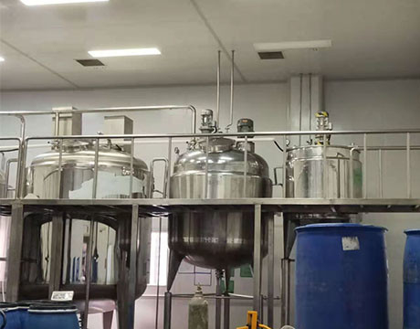 Bể trộn chất lỏng Máy trộn chất lỏng với hệ thống định lượng