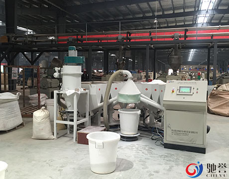 Phụ gia PVC Máy định lượng trọng lượng tự động cho băng tải chân không khí nén dòng máy đùn